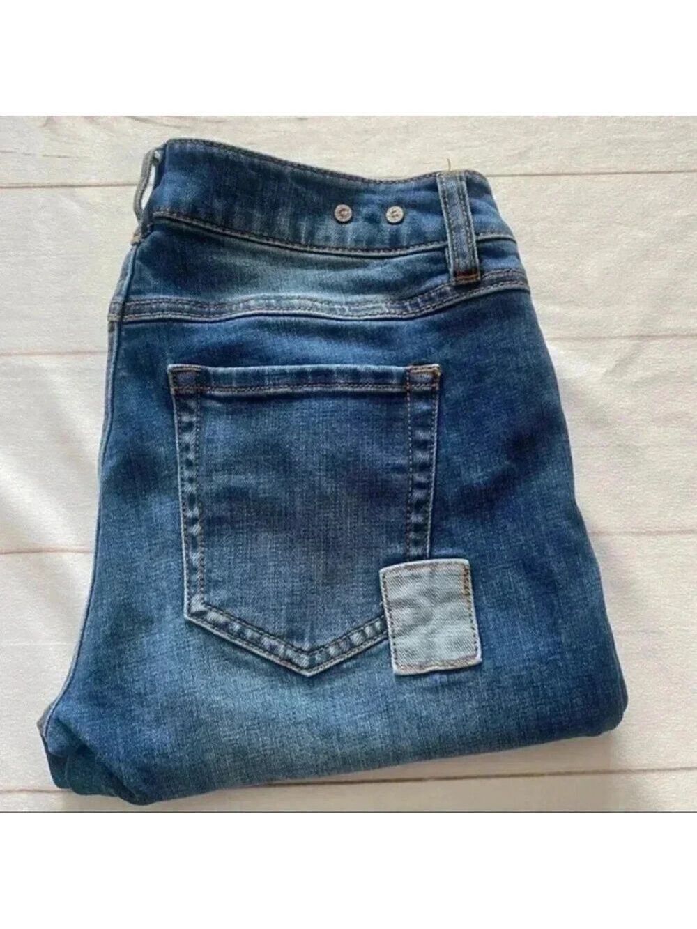 CAbi Slim Boyfriend Patchwork Jeans #5308 Sz 2 - Picture 4 of 16